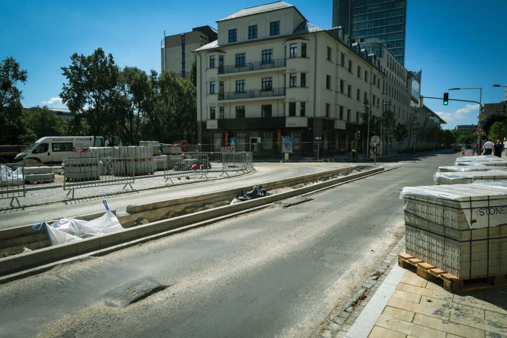 Eine Baustelle auf einer Straße