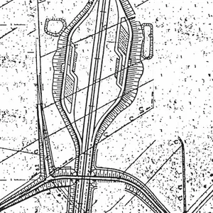 Schwarz-Weiß-Karte, auf der Straßen, ein Fluss oder Kanal sowie das umliegende Gelände dargestellt sind. Die Straßen kreuzen sich, und geschwungene Linien – oft das Markenzeichen von Ingenieurbüros – umreißen Wasserläufe oder Deiche. Die Karte weist schraffierte Bereiche und sichtbare Gitterlinien auf.